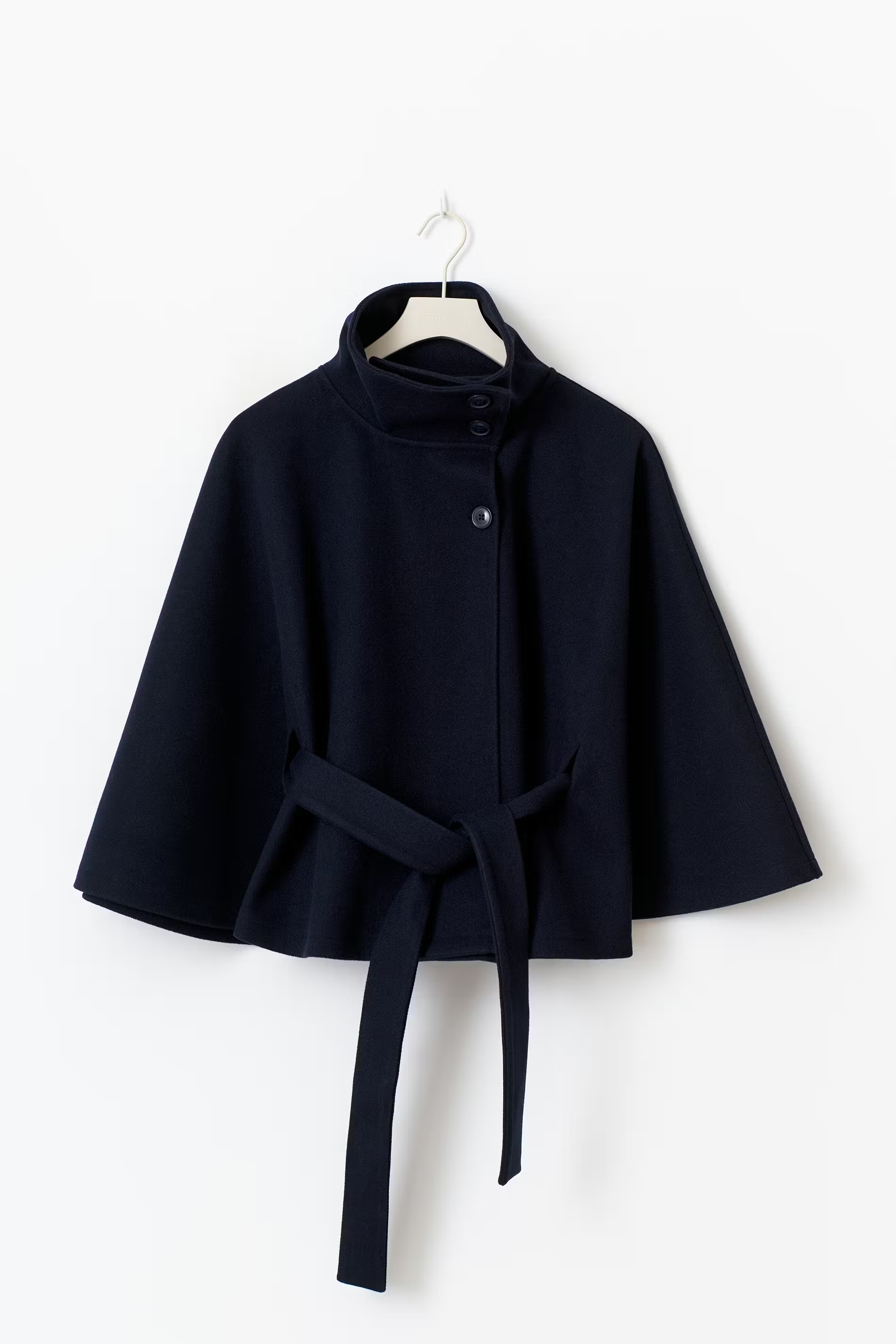 Nordiva™ | Cape Coat