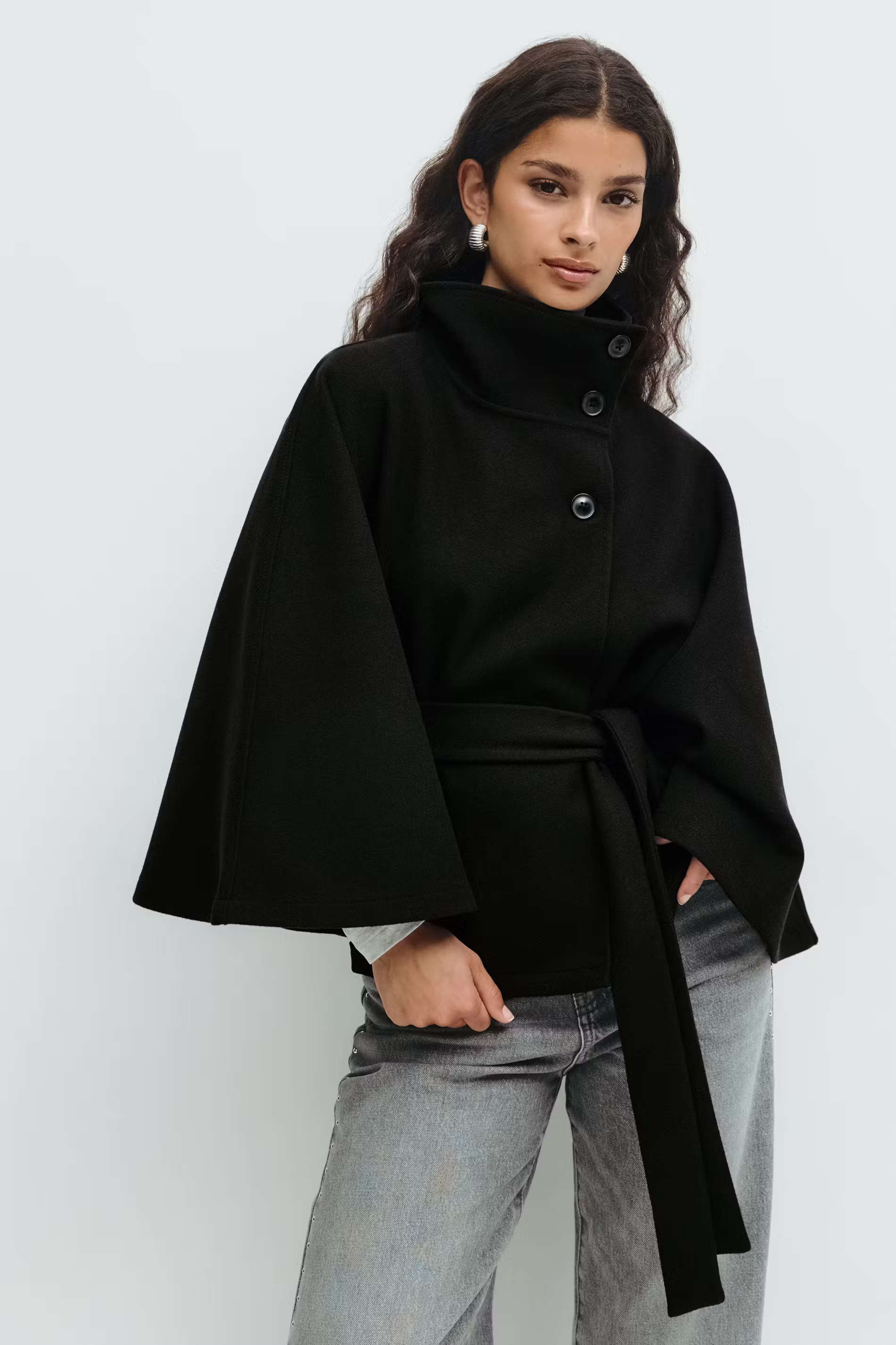 Nordiva™ | Cape Coat